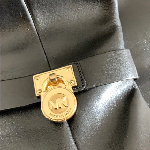 Boots - Picture 3 of 4